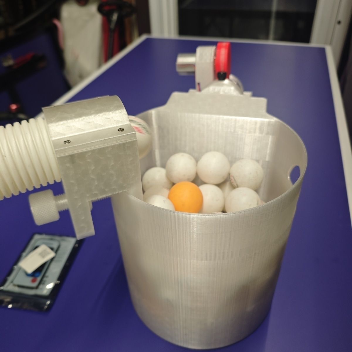 Automatic Table Tennis Loading - огляд і ціна Table Tennis Gun